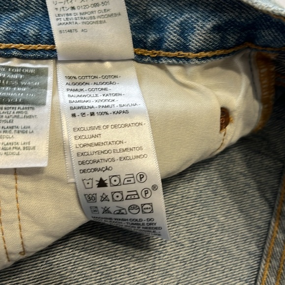 Levi's 501 Novel Tea 90's Jeans Distressed Patched 150th ANNIVERSARY 31x30 NWT - Picture 13 of 15